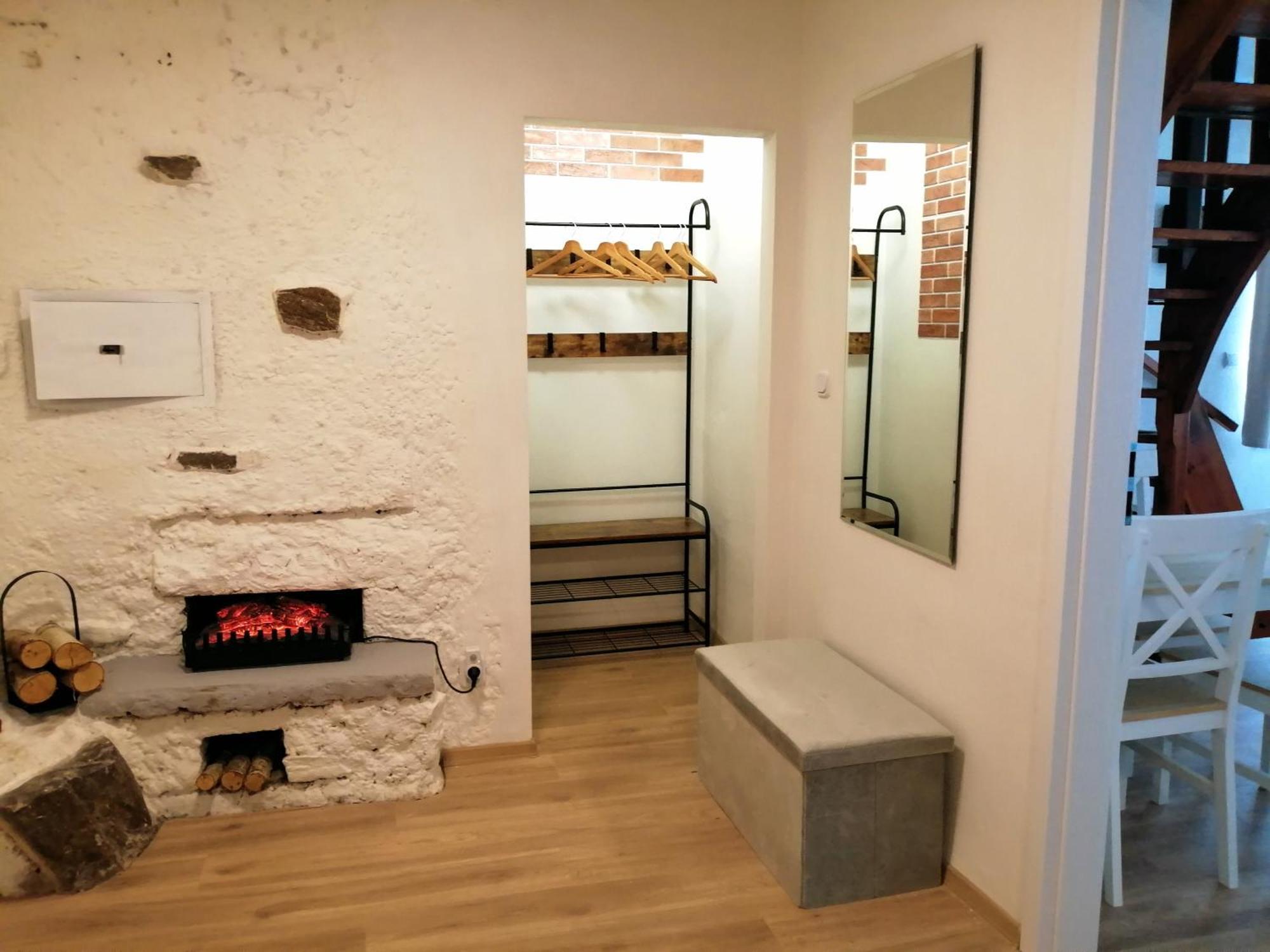 Apartman Deluxe Хеб Екстериор снимка