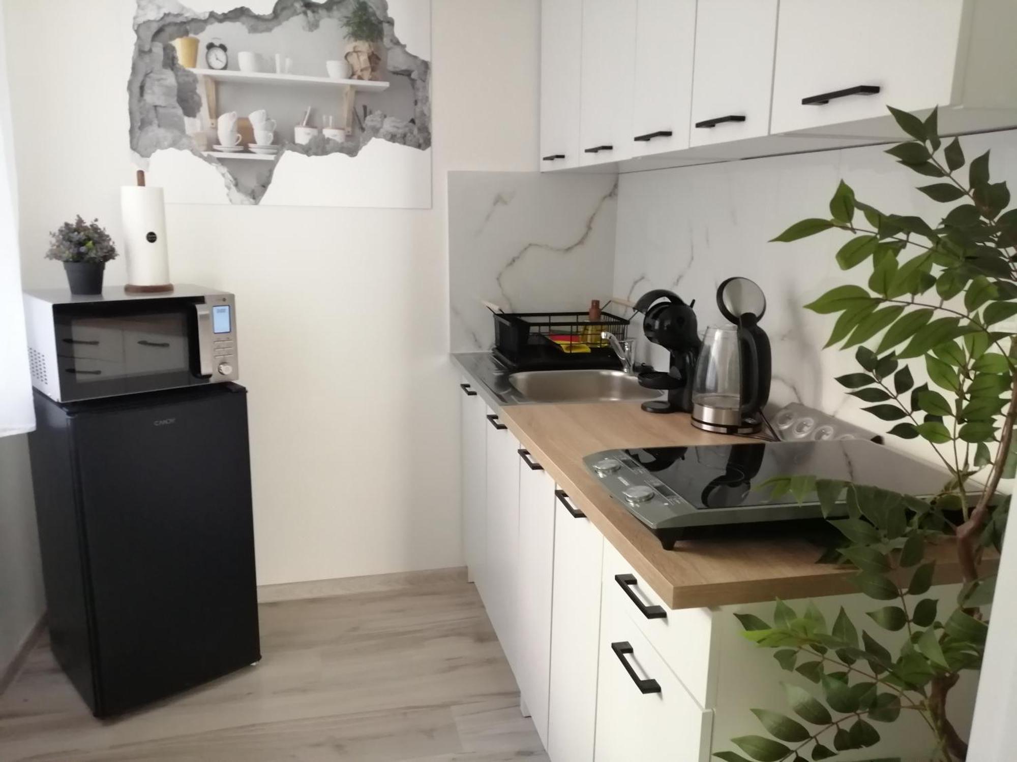 Apartman Deluxe Хеб Екстериор снимка